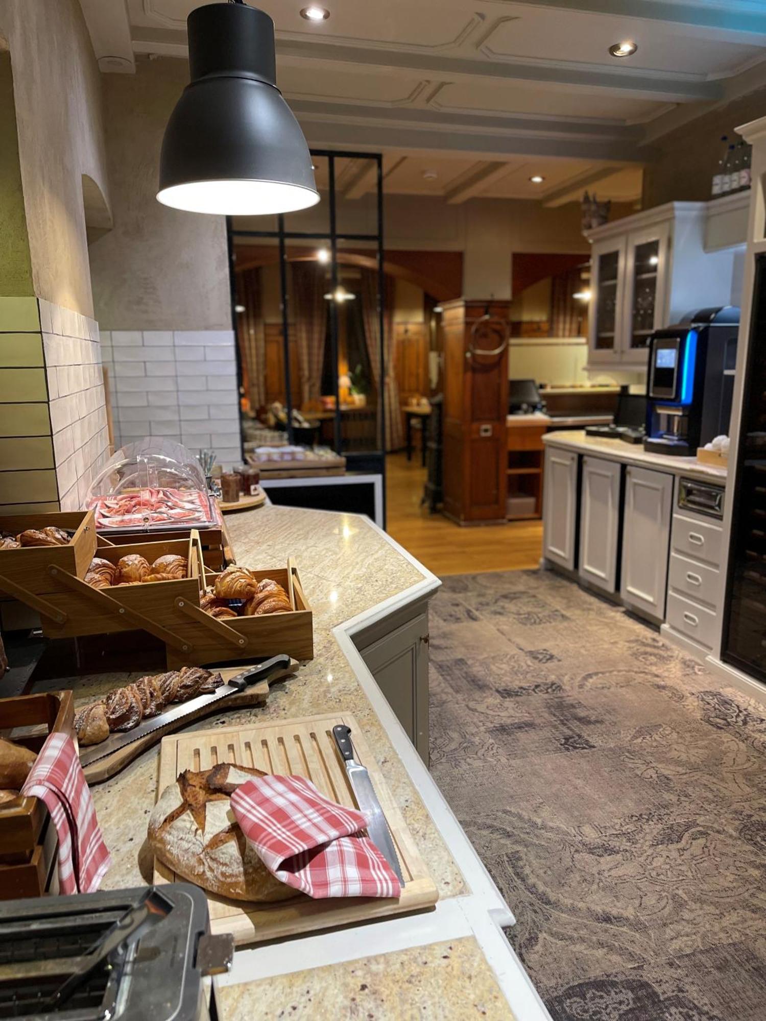 Hotel Restaurant La Charrue Sand Bagian luar foto